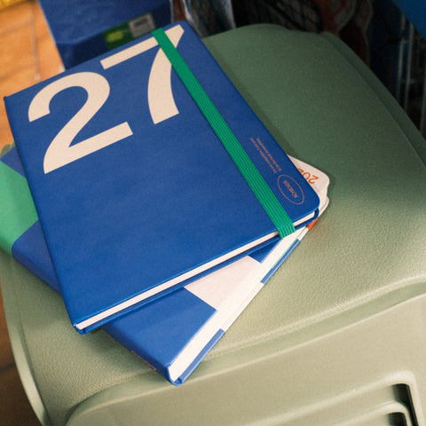 Navy & Cream 2027 Weekly Achiever Diary A5