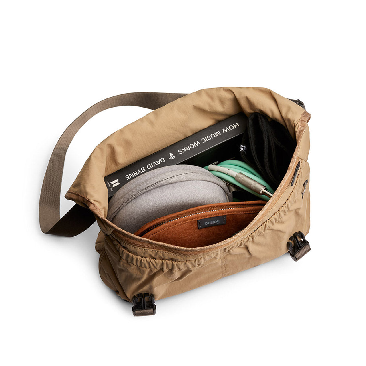 Bellroy Cinch Messenger Bag 12L – Milligram