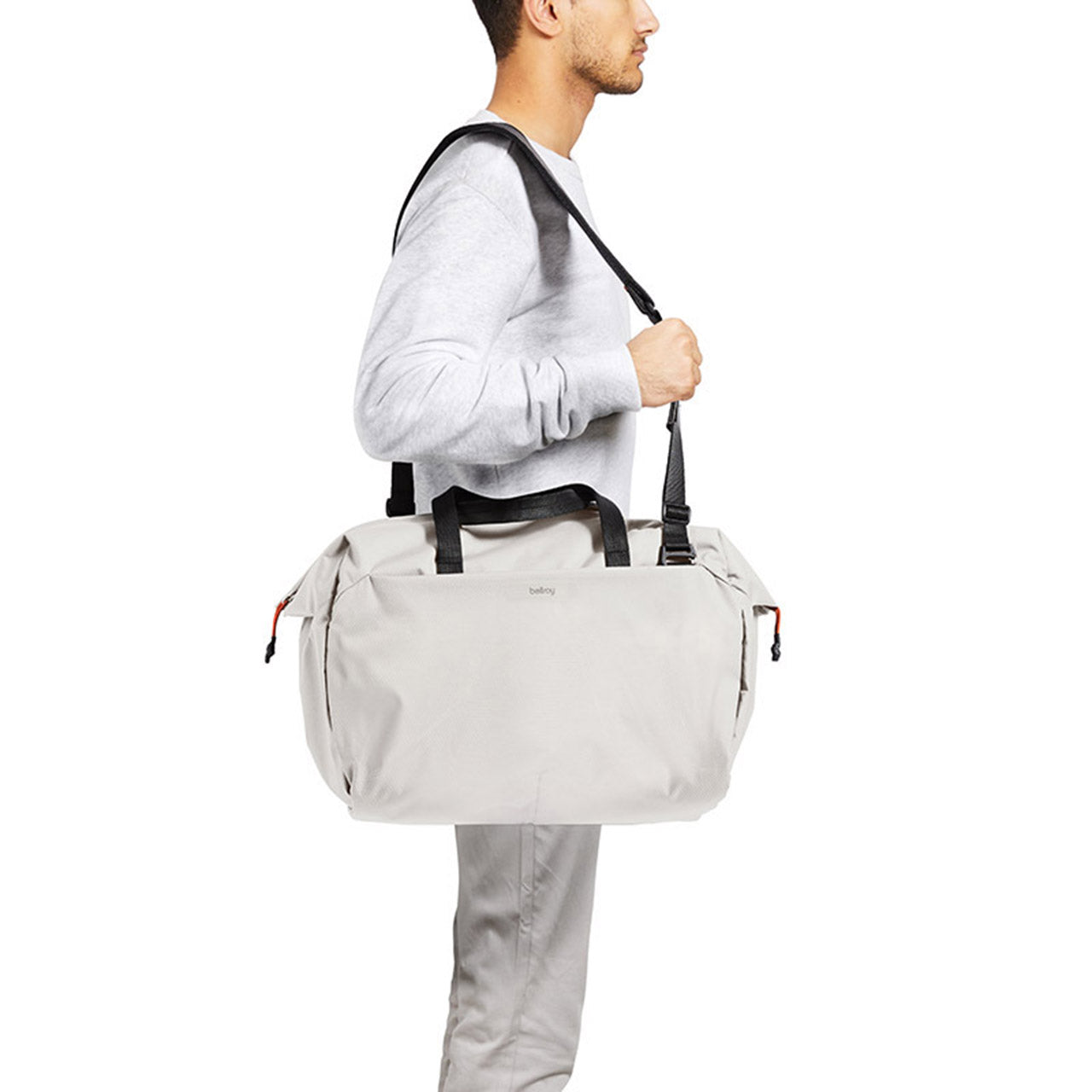 Bellroy Lite Duffel - Hard-Wearing & Water-Resistant Travel