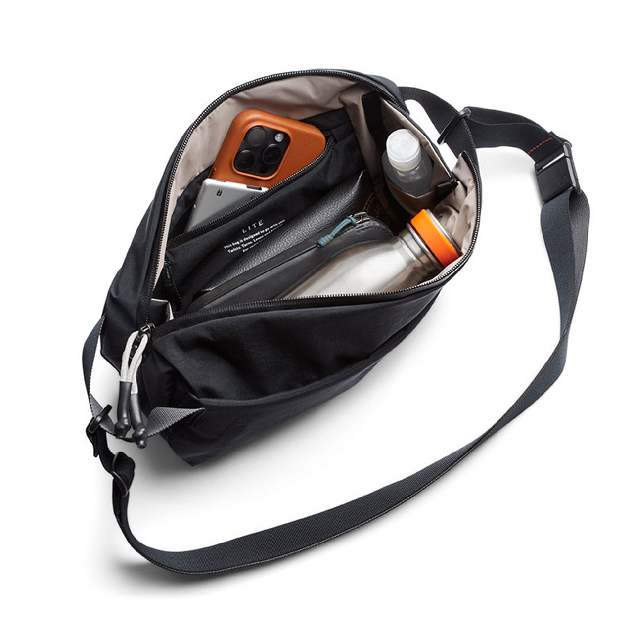 Bellroy Lite Sling - Find Your New Go-To Everyday Bag – Milligram