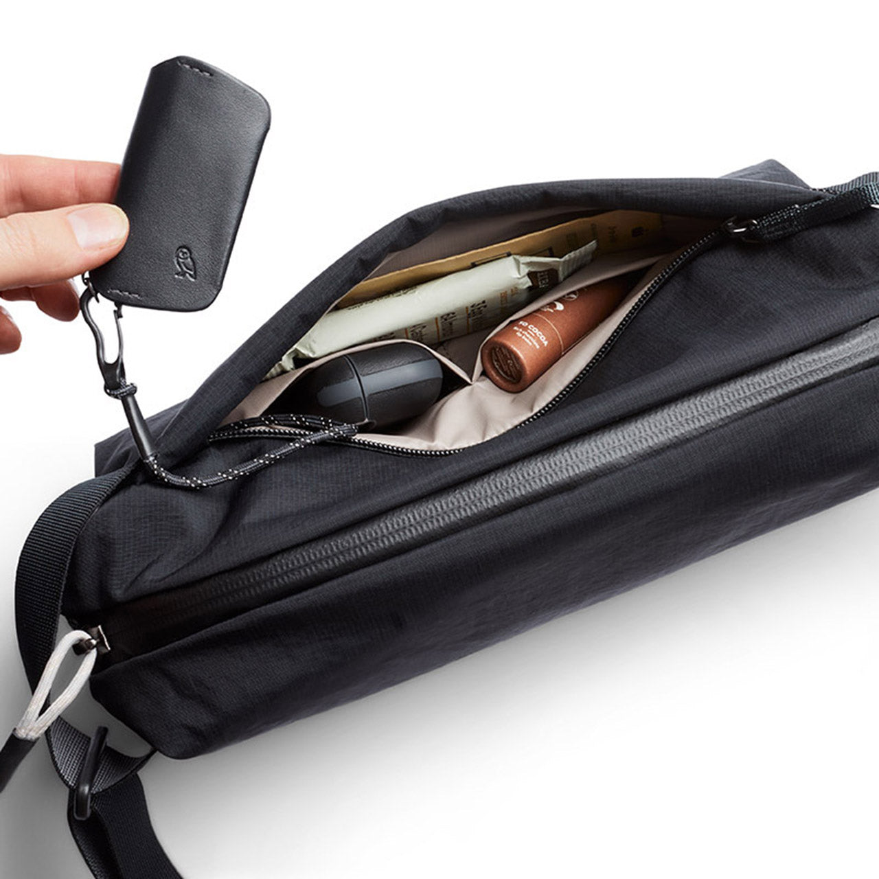 Bellroy Lite Sling - Find Your New Go-To Everyday Bag – Milligram