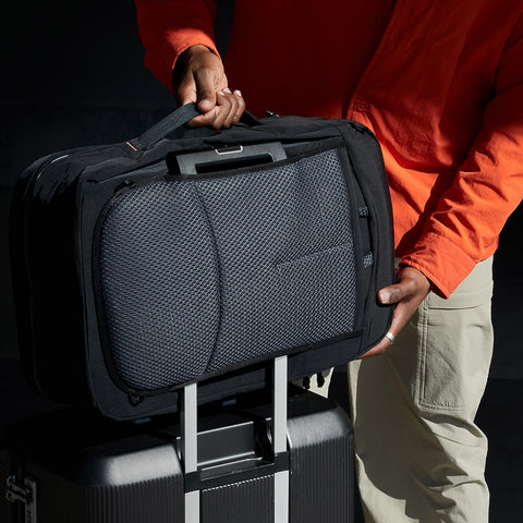Lite Travel Pack 30L