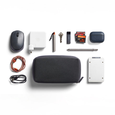 Carryology Essentials Tech Carry Kit