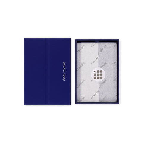 Issey Miyake Limited Edition Japanese Album Business Card Holder Extra Small